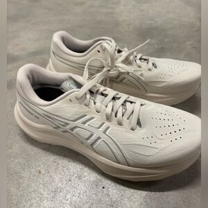 ASICS Women’s GT2000 14